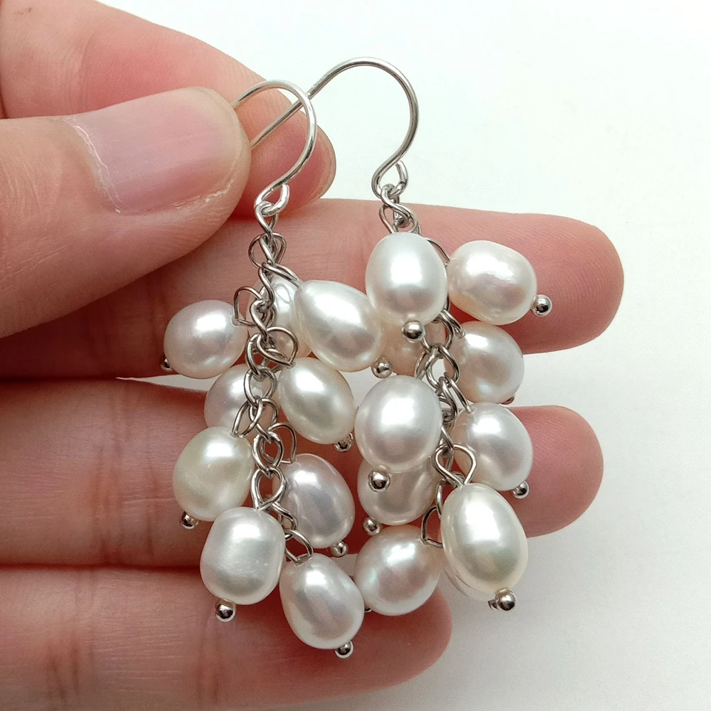 Искусственные серьги с серебряным крючком