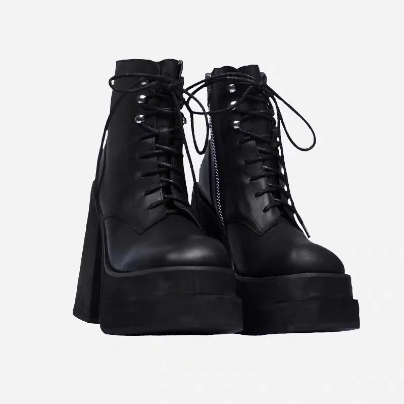 Женские ботильоны из натуральной кожи на молнии высоком каблуке и платформе |