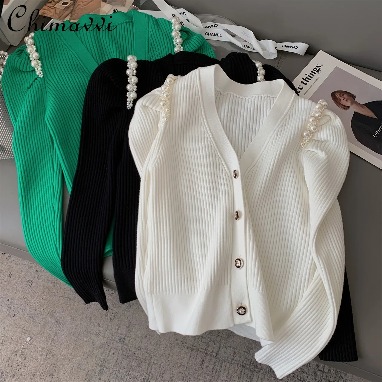 

Elegant Pearl Puff Sleeve V-neck Slimming Sweater Women's 2022 Early Spring New Fashion Single-Breasted Sunken Stripe Cardigan
