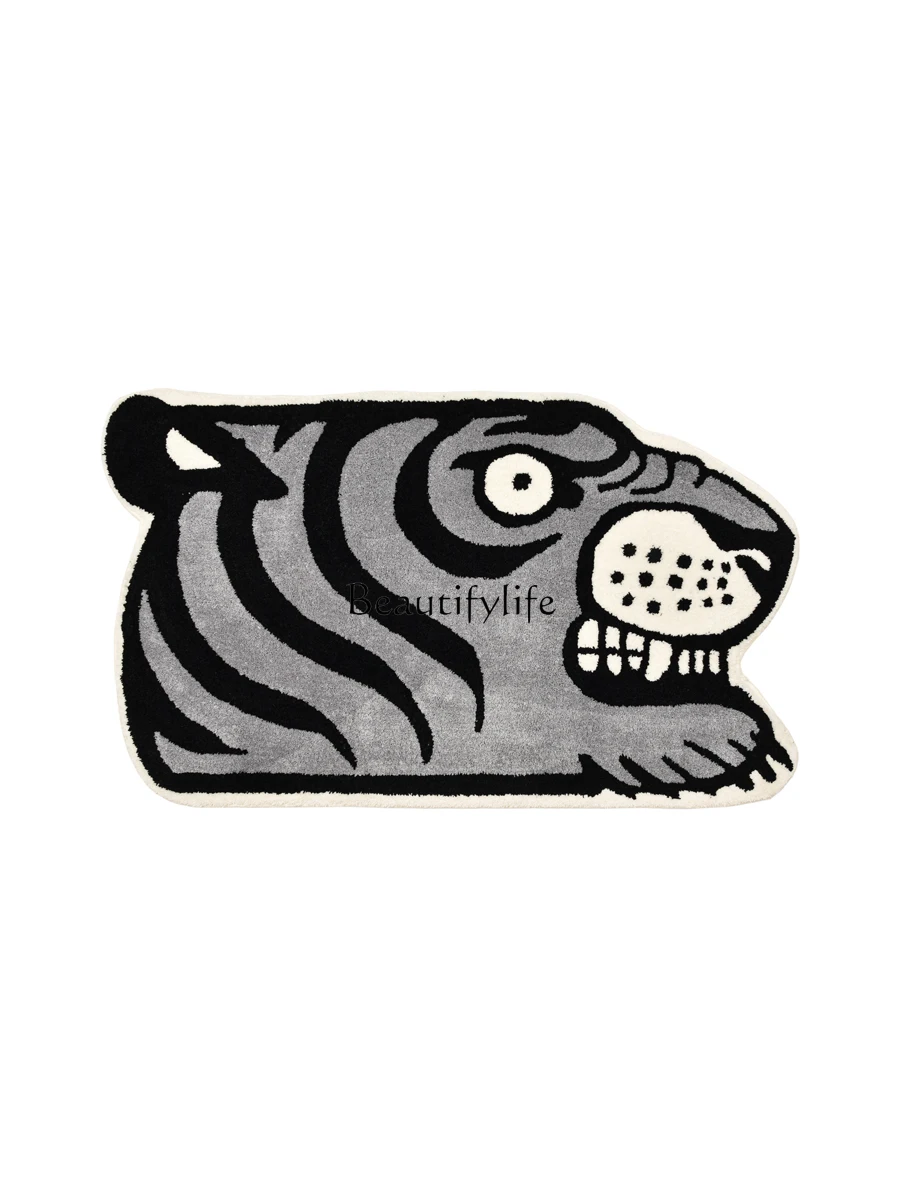 Ковер с головой тигра