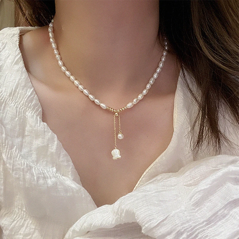 

Romantic Bell Orchid Necklaces for Women Natural Pearl Aesthetic Shell Necklace French Luxury Temperament Choker Vintage Jewelry