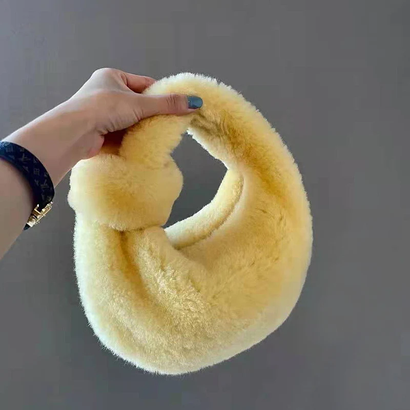 Dumpling Bag Genuine Grass Wool 2022 Foreign Trade New Knotted Lady Hand Carrying Handbag Hand Holding Cloud Bag Plush Bag