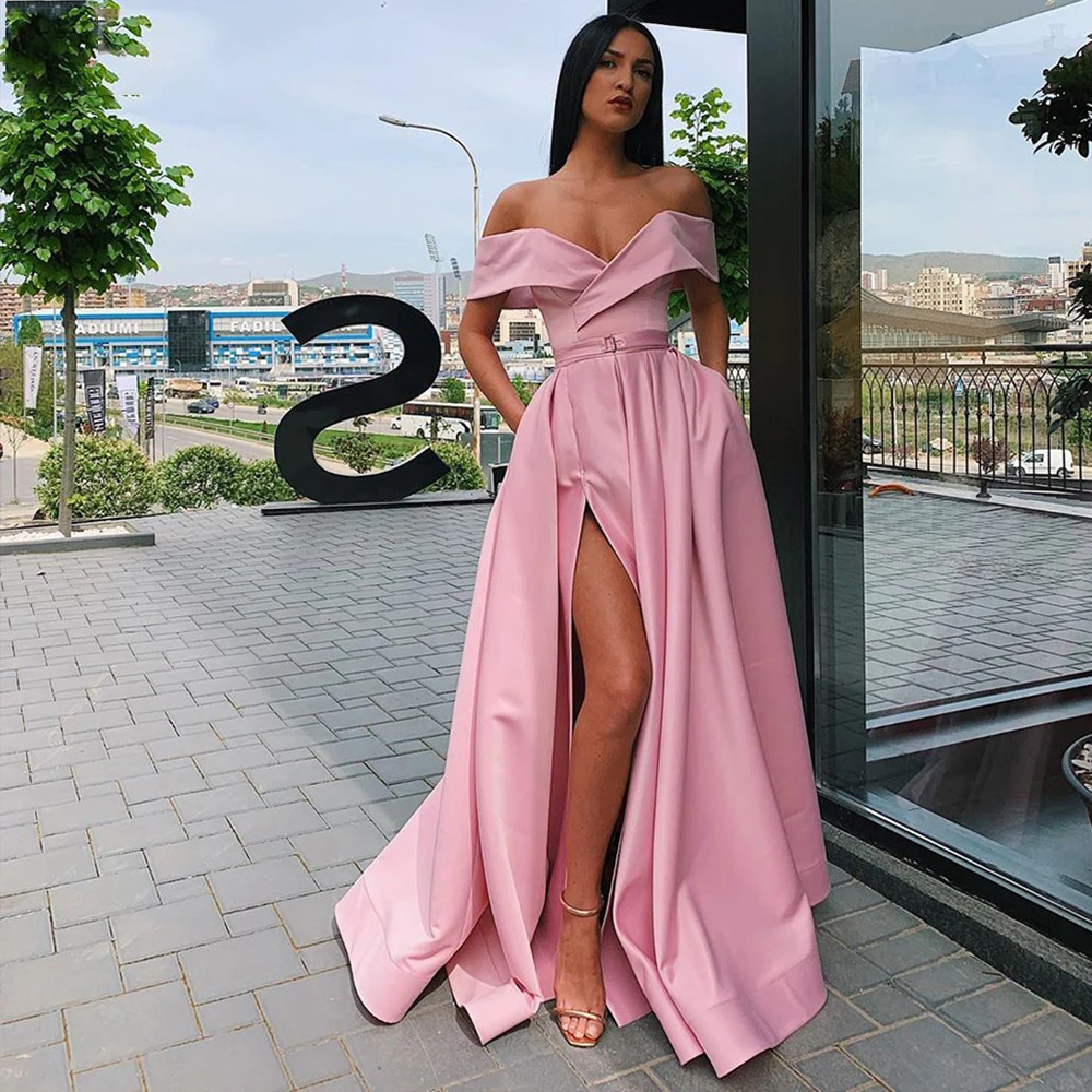

Sexy Off the Shoulder Satin Evening Party Dresses Floor Length A-line Prom Gown with High Split Long Draped Belt Light Dress