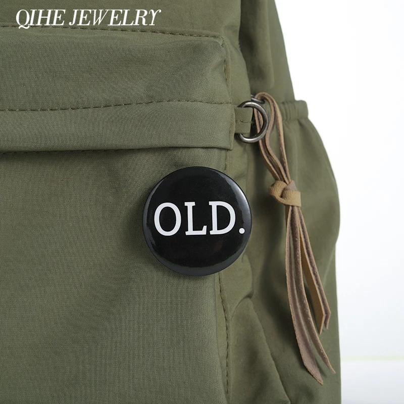 

Funny Button Pins Cartoon Texts Quotes Tinplate Brooch Lapel Badges Creative Backpack Sweater Men Women Jewelry for Friends