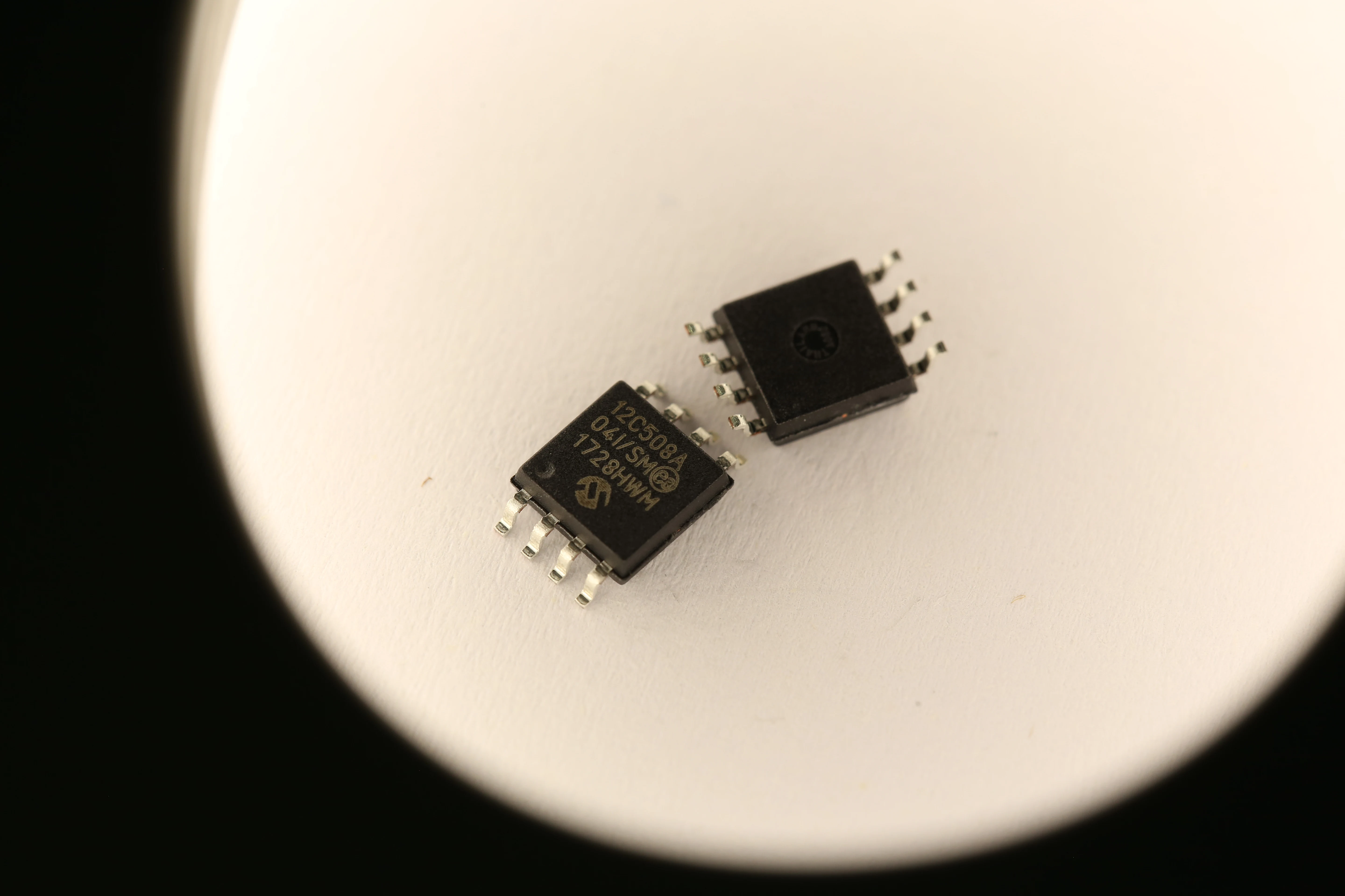 

100 шт. микрочип Φ/SM 1728HWM