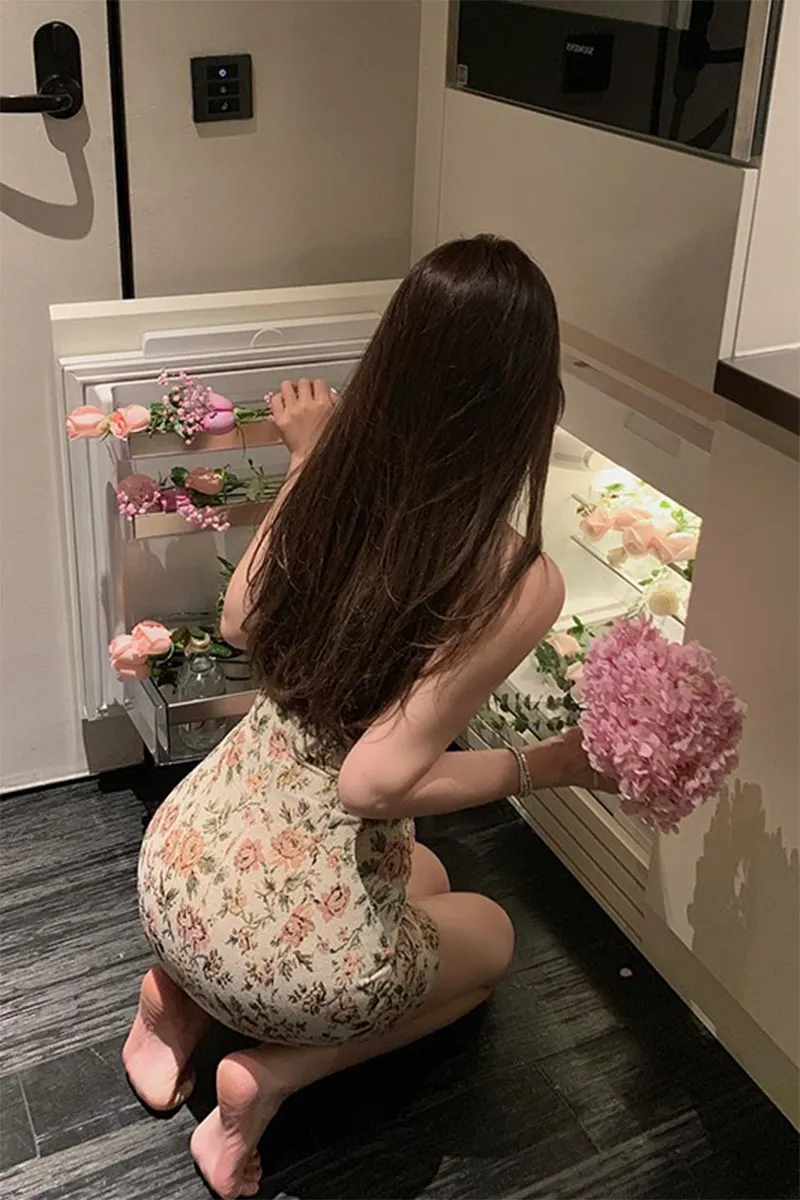 

2022Floral short sleeveless pure desire sexy wrap chest bag hip tube top strap dress female summer tight