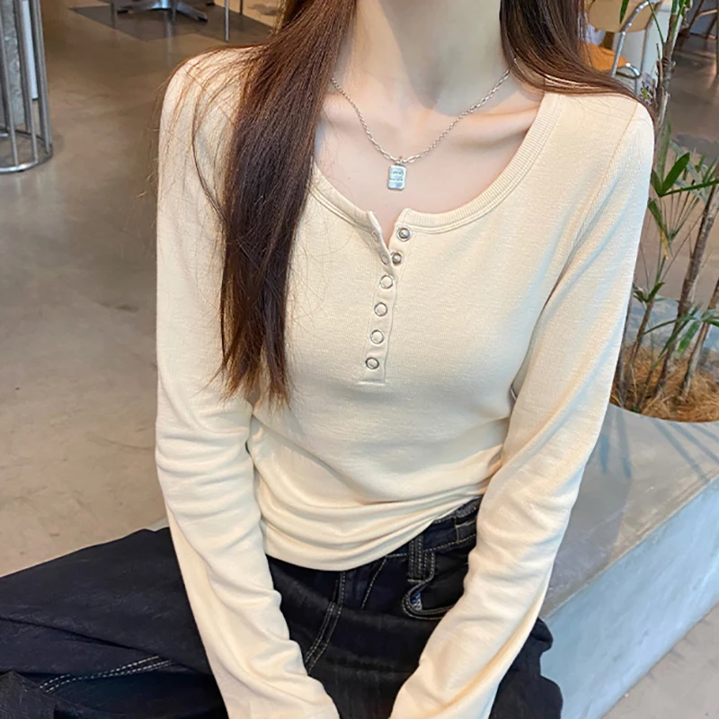2023 Осенняя Футболка с заклепками на пуговицах женская футболка длинным рукавом