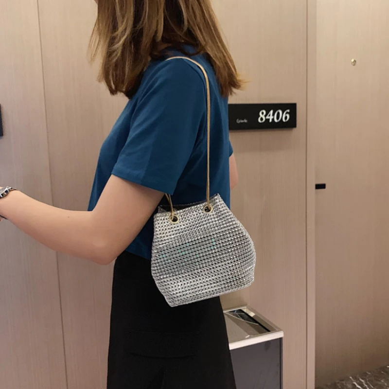 

Women's Rhinestone Bucket Shape Crossbody Bags Evening Party Clutches Storage Totes Shining Shoulder Bag Chain Handbag