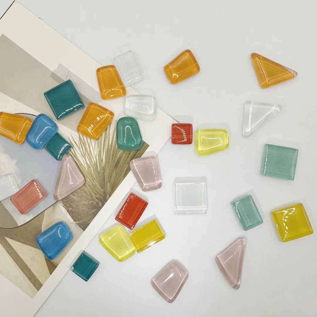 

Магниты на холодильник стеклянные фигурки