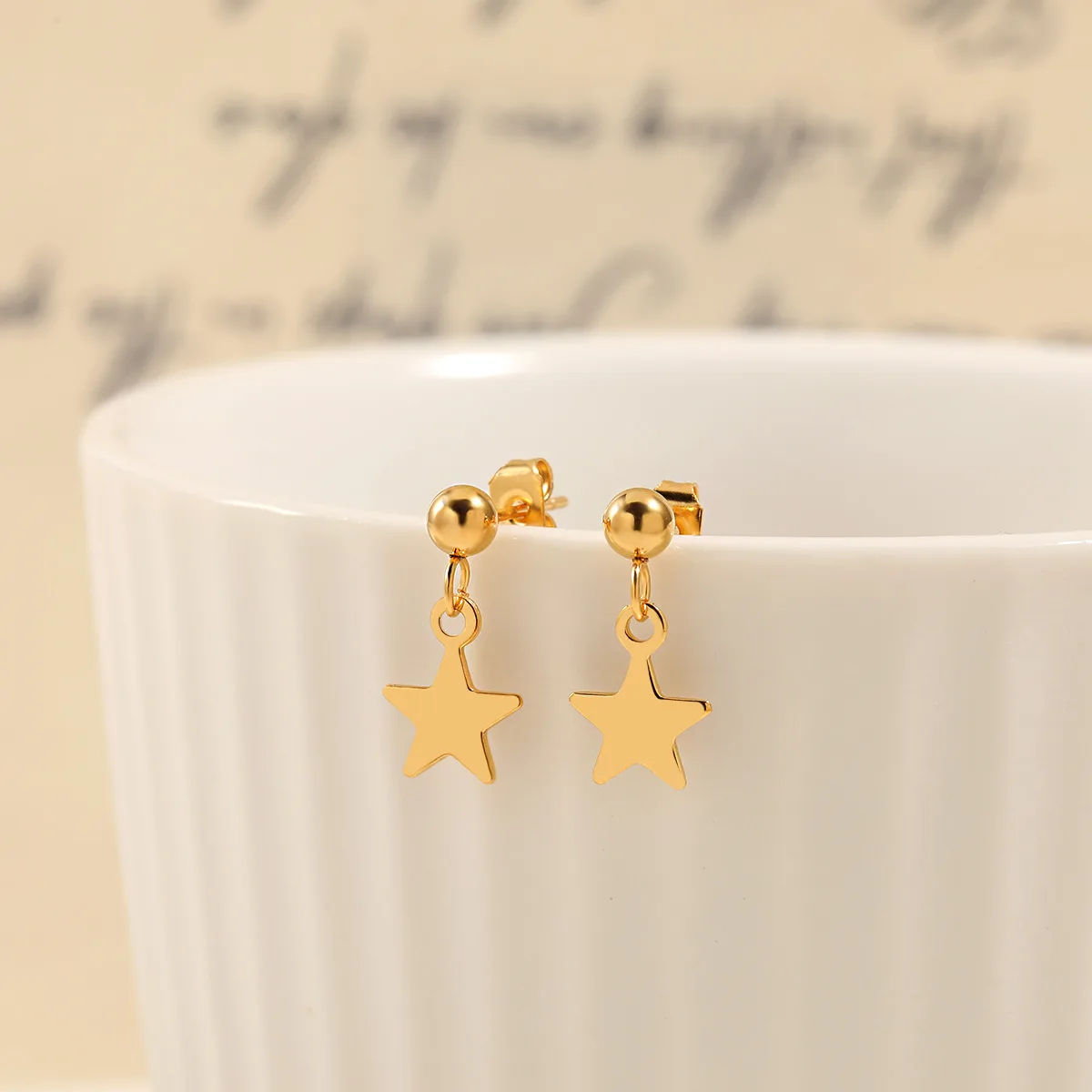 Водонепроницаемые серьги-гвоздики в форме звезды из нержавеющей стали с золотым