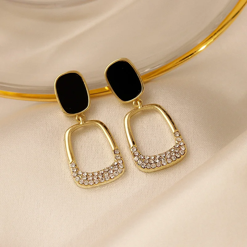 

Trendy Fashion Black Geometric Square Statement Elegant women's Gold Drop Earrings Rhinestone Dangle Earrings For Womens Girl