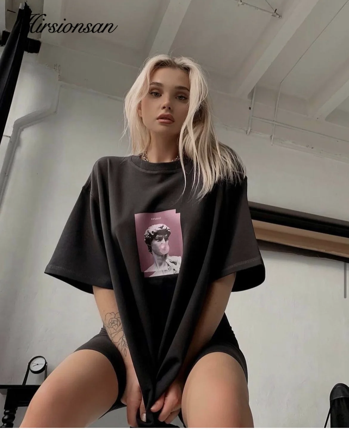 Футболка женская летняя хлопковая с коротким рукавом и принтом статуи Давида