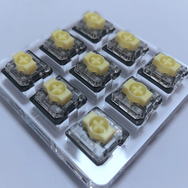 Фото Механический мини-переключатель GATERON KS-33 Low Profile 2.0 Banana Switch с 3 контактами, настраиваемой RGB-подсветкой, светло-зеленый, для игровых клавиатур и ПК №3