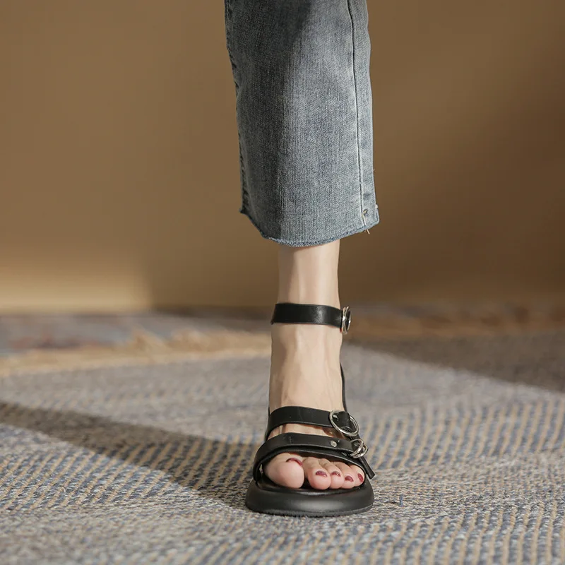 Модная женская обувь 2024 бежевые Босоножки на каблуке с пряжкой туфли для