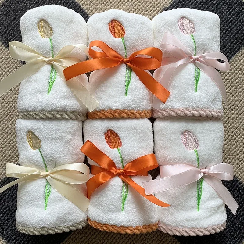 

5pcs Coral Velvet Tulip Embroidery Wedding and Party Banquet Accompanying Hand Gift Towel Business Gift Wash Face Wipe Towel