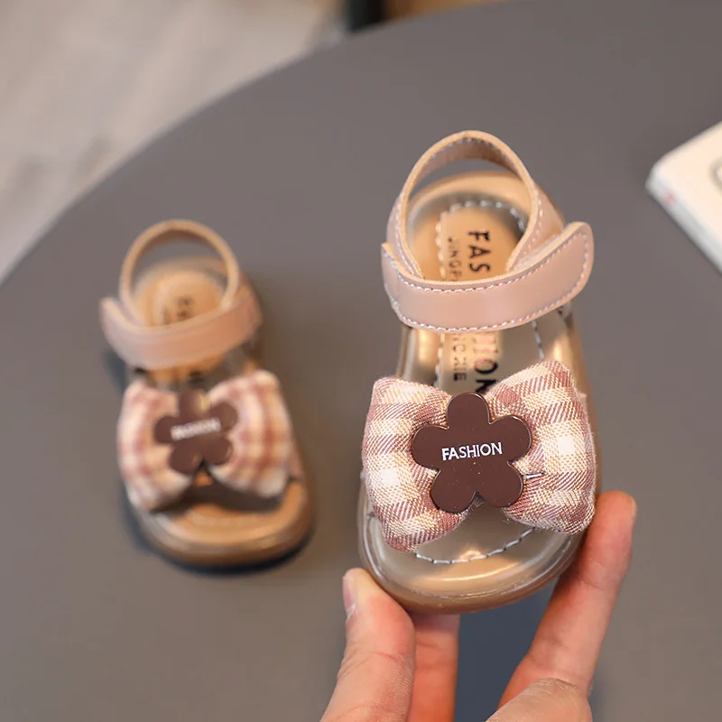 Детская обувь сандалии для девочек 2023 летняя прогулок с мягкой подошвой