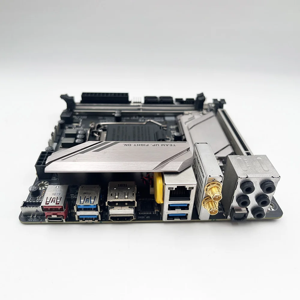 Материнская плата для ПК Gigabyte Z390 I AORUS PRO WIFI LGA 1151 DDR4 32 Гб PCI-E 3 0 Mini-ITX