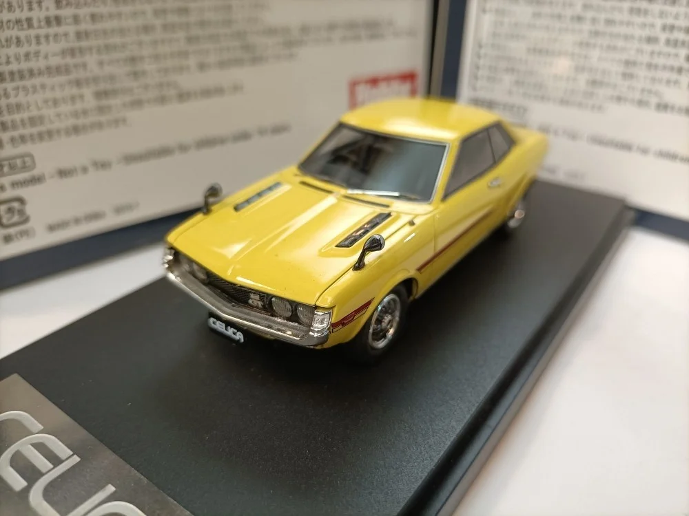 

1/43 полимерная модель автомобиля MARK43 Toyota Celica TA22 желтая Высококачественная коллекция орнаментов в подарок