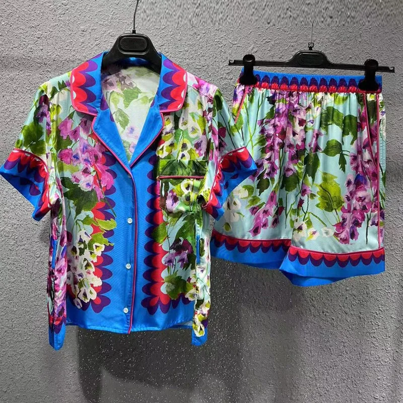 

High Quality Women's Silk Suit V-Neck Shirt + Elastic Waist Shorts Pajamas Fashion Runway Vacation Casual Blouse Provide Label