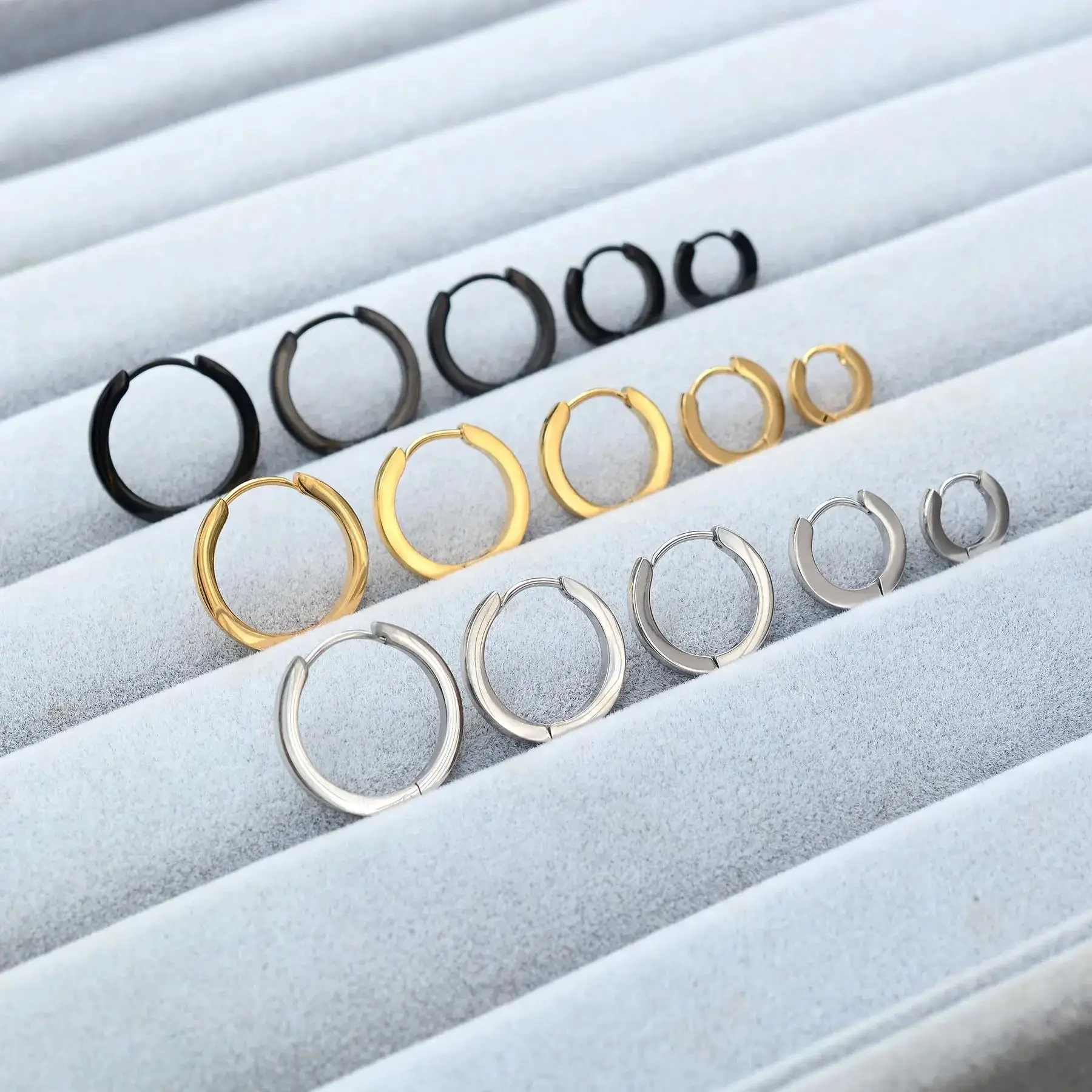 Лидер продаж модные маленькие серьги-обнимашки из нержавеющей стали для женщин и