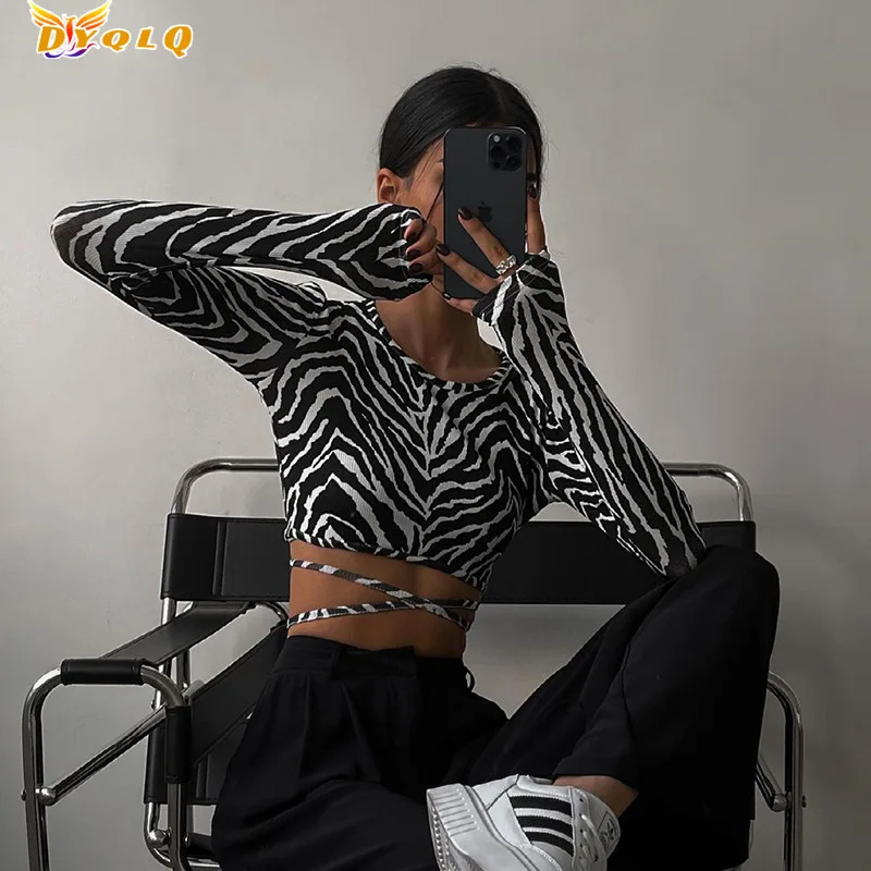 

2022 Sexy Backless Lace Ups Pullover Tees Women Autumn Black O-neck Slim Longsleeve Short T-Shirt