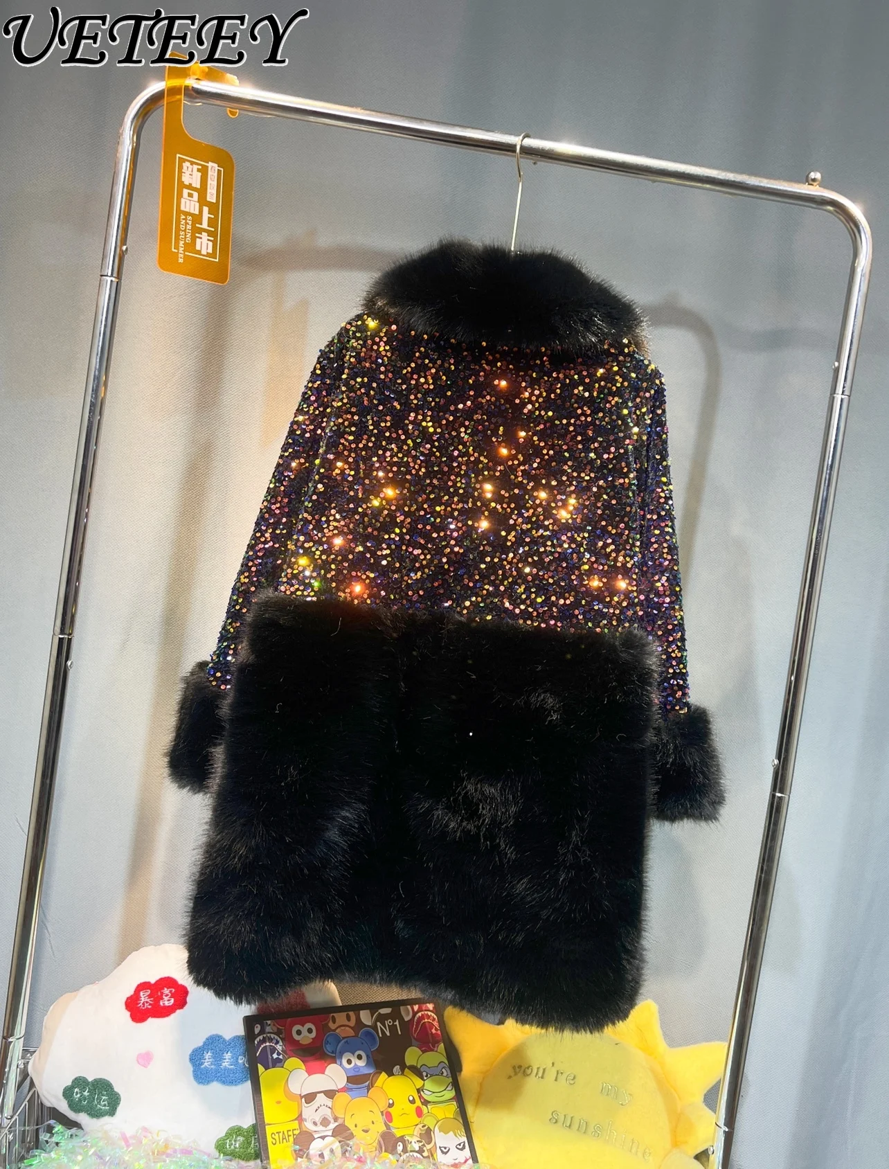 Рисунок 5 - Женское пальто из искусственного