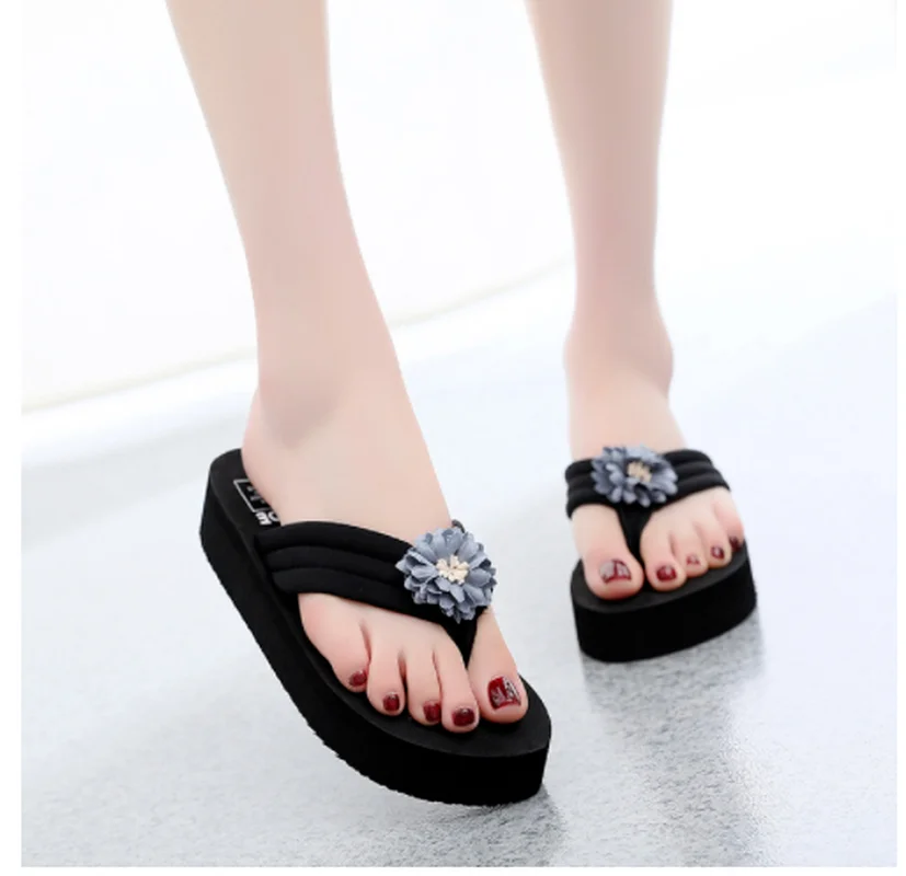 

Шлепанцы женские на нескользящей танкетке, богемные сандалии с клипсой, пляжная обувь, модные повседневные тапочки, лето