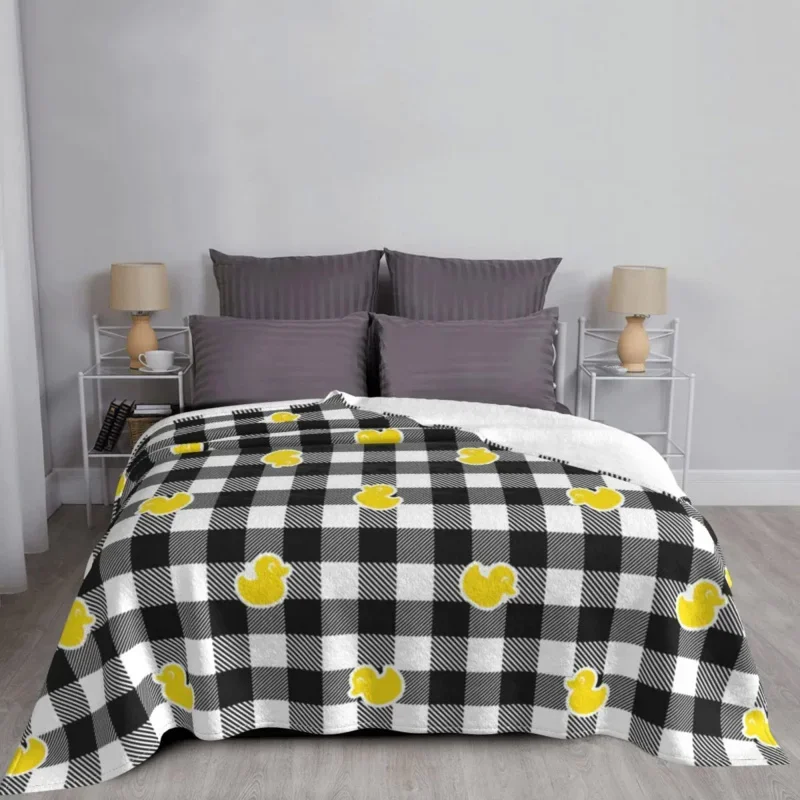 

Yellow Duck Animal Blankets Fleece Spring Autumn Plaid Portable Super Warm Throw Blanket For Home Travel Bedspread
