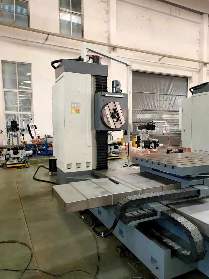 Рисунок 5 - Фрезерный станок с ЧПУ