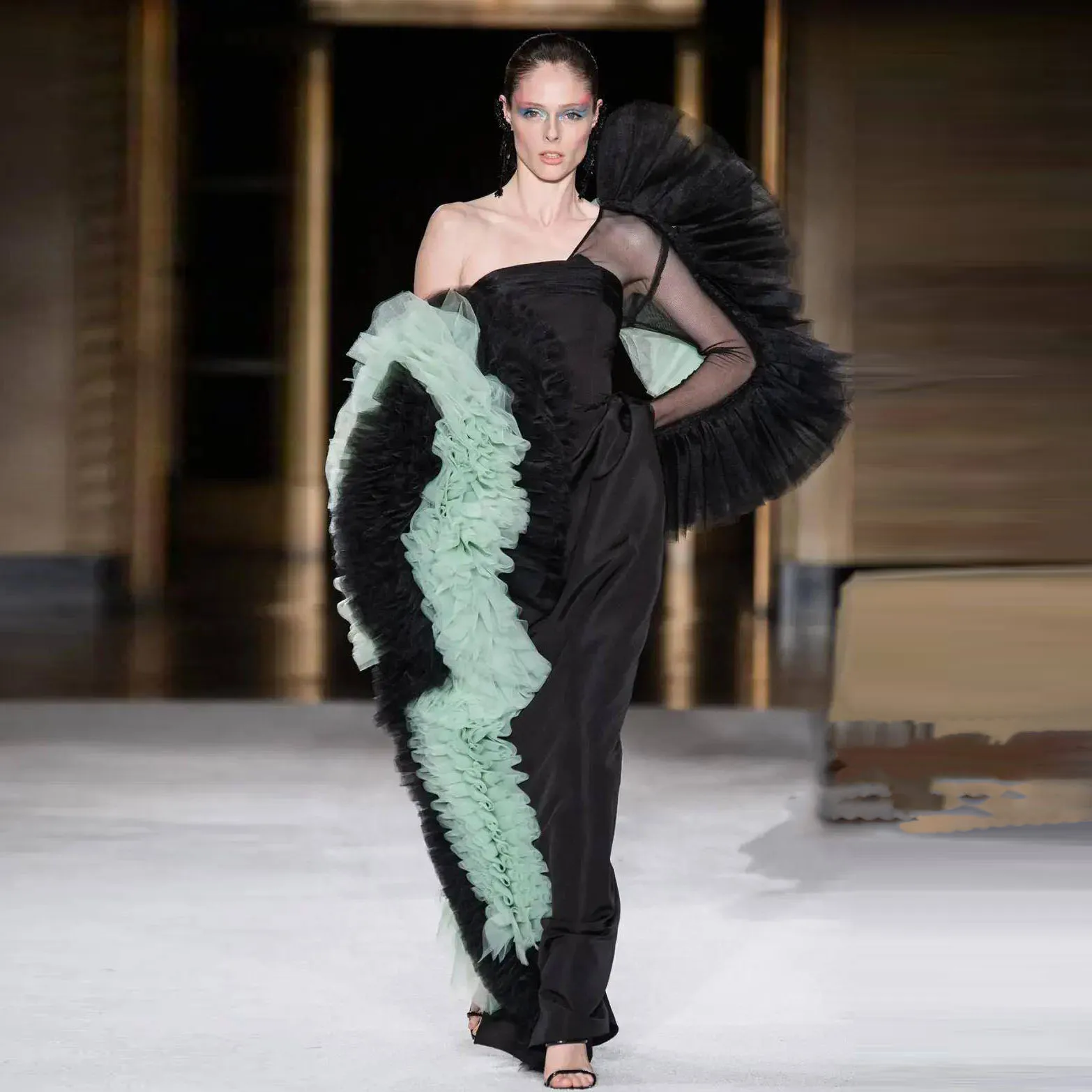 

Black & Mint Green Smoothy Tulle Dress Lush Mesh Layered Formal Occasion Gowns Sheer Illusion Long Women Dresses Ruffled