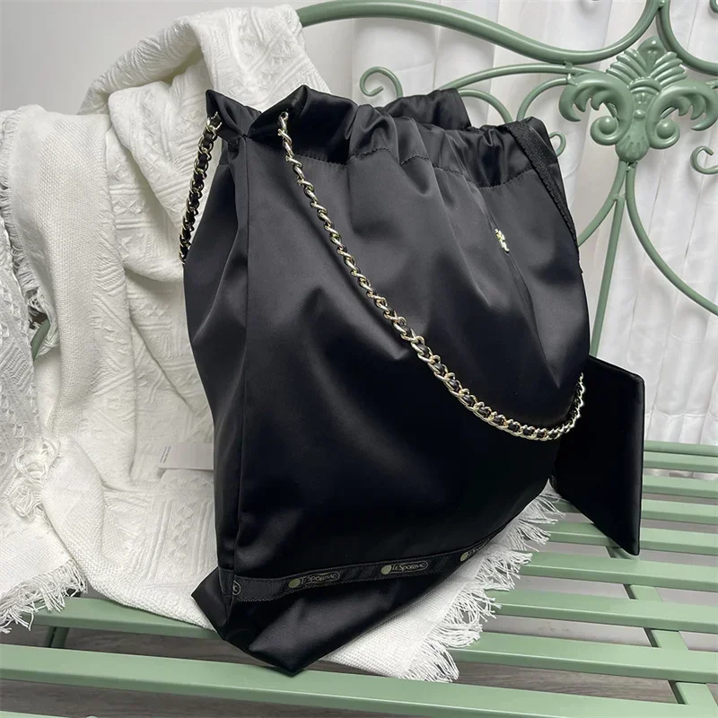 Черная сумка через плечо Lesportsacs L201 34*7*36 см большая вместительная осенне-зимняя