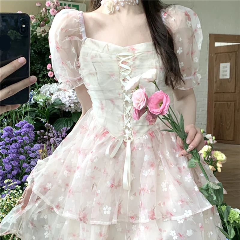 

Мини-платье Rimocy женское с французским принтом, летнее вечернее мини-платье Вечерние перекрестными шнуровками и пышными рукавами, с квадрат...