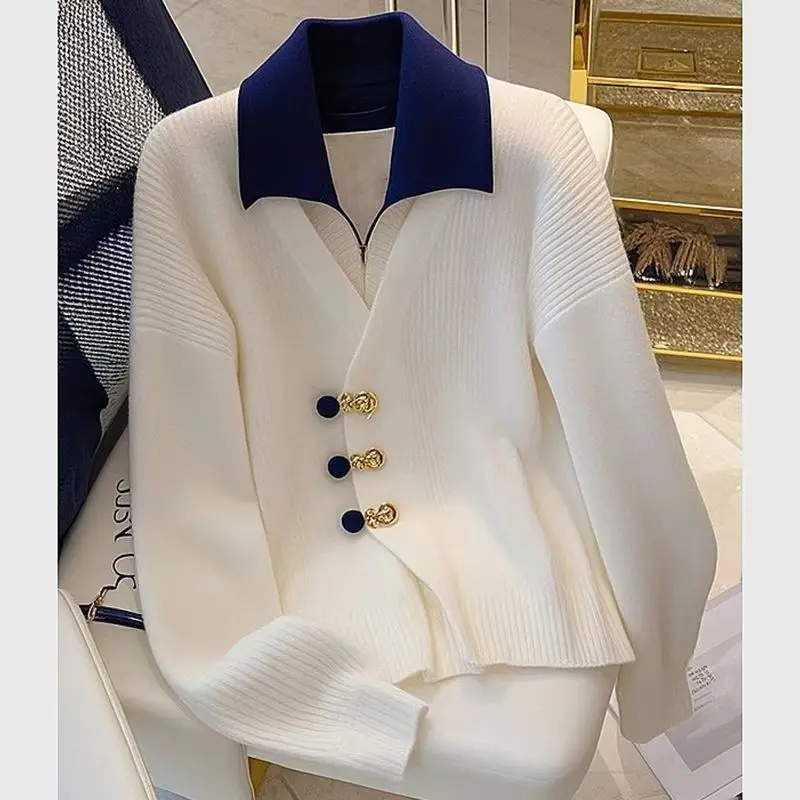 Женский однотонный свитер