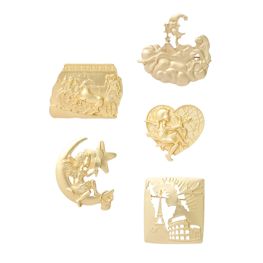 

5 Pcs Retro Style Brooches Decorative Embossed Brooches Clothes Accessories