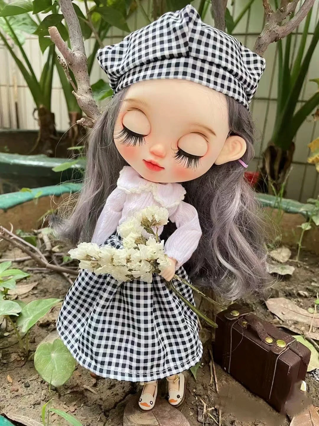 

BJD Blythe Clothes Black and white plaid skirt Suit For 1/6 30cm Blythe Dolls (Fit for Pullip,Ob24, Licca)