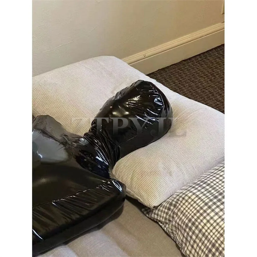 Бондажный костюм-кошка на молнии спереди