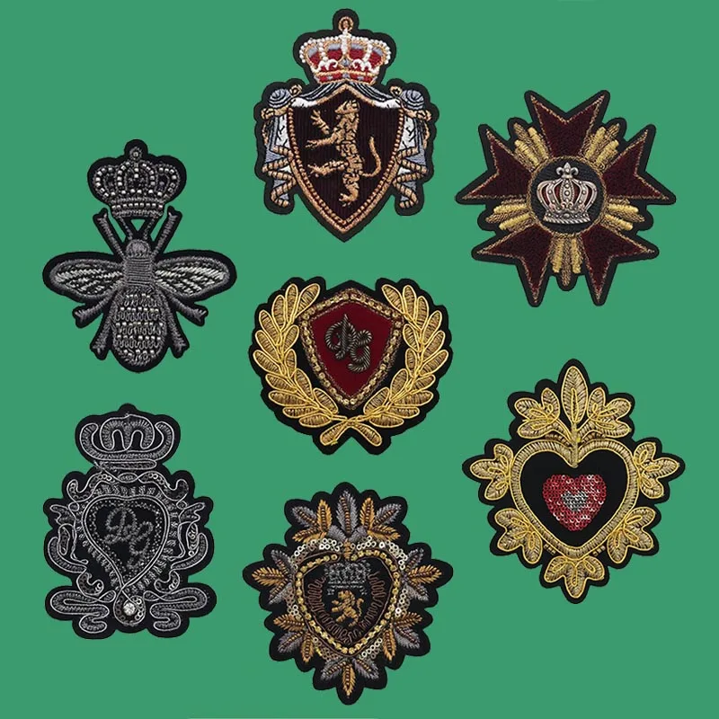 2022 Hot Sale New Badge Embroidered Crown Bee Patches Sew on Clothes Backpack Jeans Stickers DIY Sewing Appliques