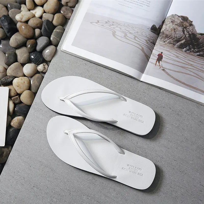 Couple Flip-flops Wear Korean Version Beach Slippers Casual and Comfortable Flip-flops Flip-flops Men's and Women's Summer Shoes
