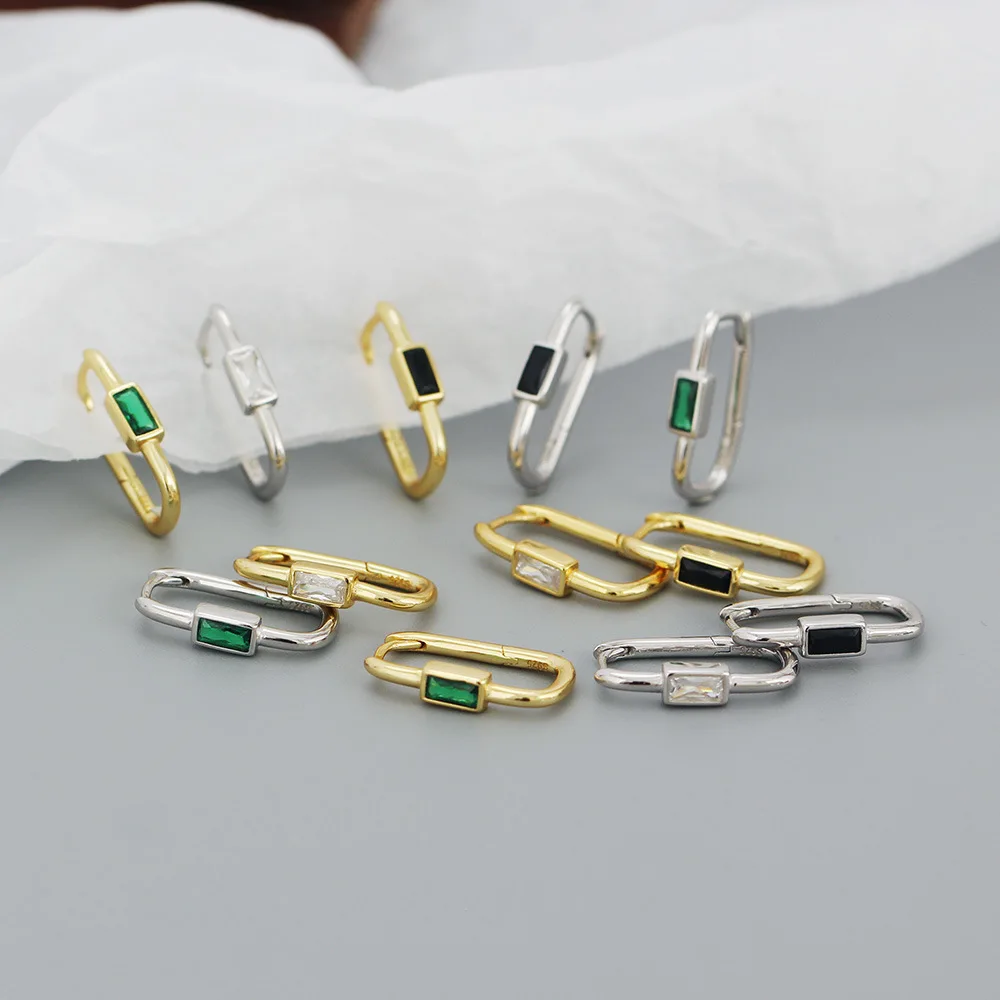 

Серьги-гвоздики из серебра 925 пробы с цирконом, прямоугольные