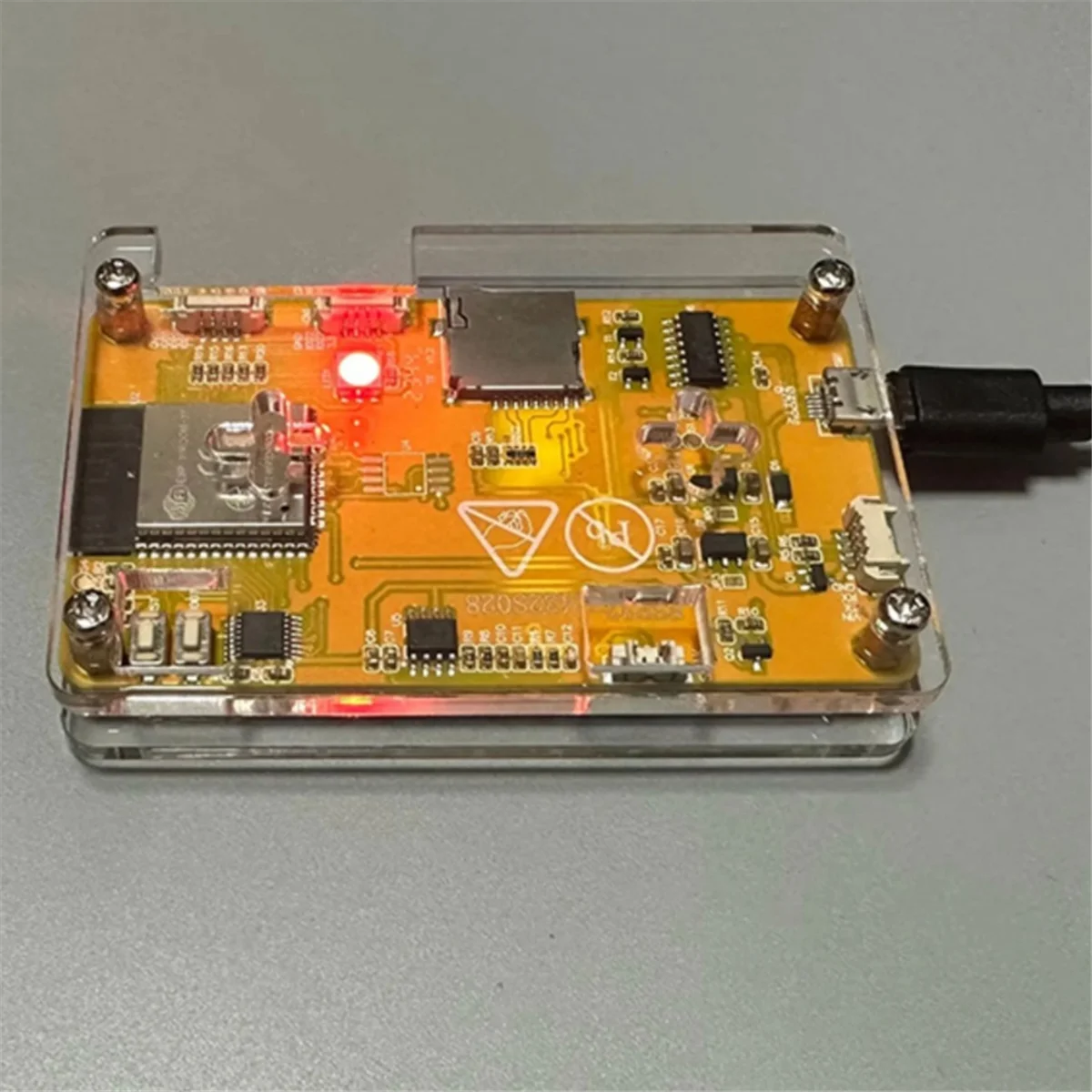 NerdMiner V2 2 8-дюймовый дисплей BTC Solo Lottery Nerd Miner 56KH/S Crypto Bitcoin Mining Machine