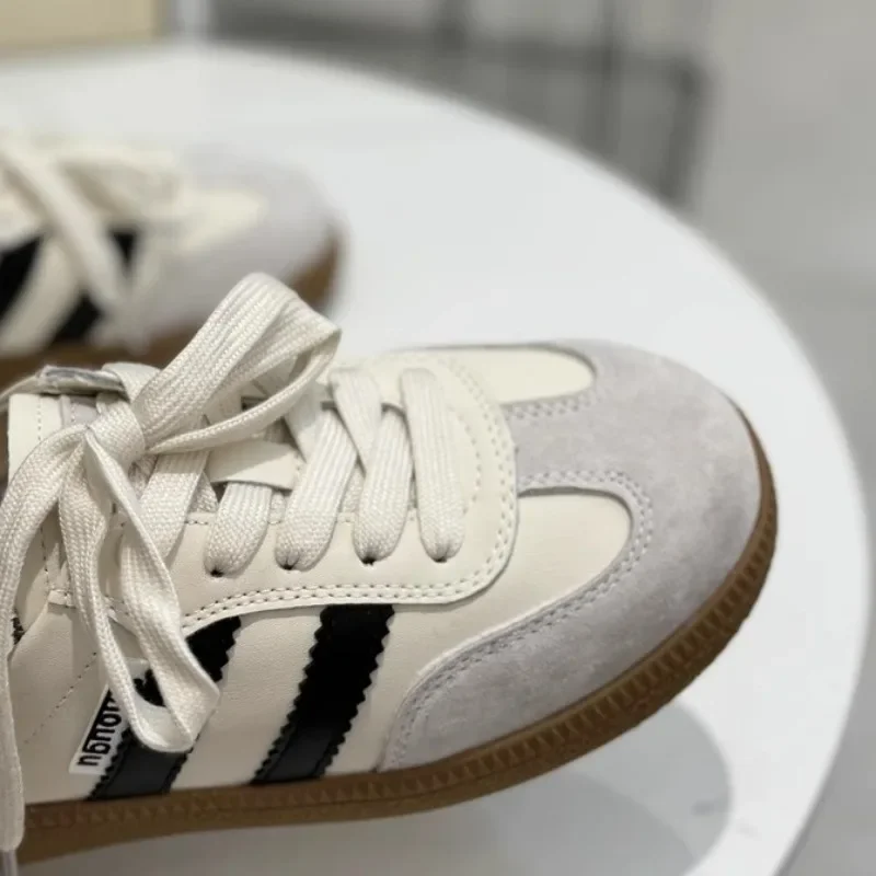 Мюли женские спортивные с круглым носком кроссовки на плоской подошве