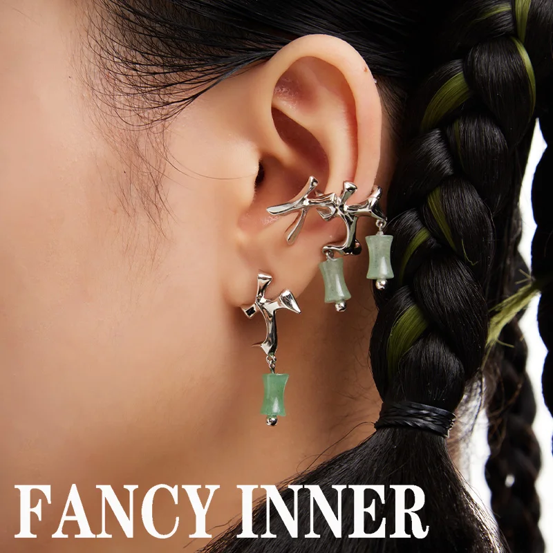 

2022 New Vintage Ear Clip Earrings Metal Chinese Character Bamboo Aventurine Jade Stone Pendant Cool Earrings for Women Jewelry