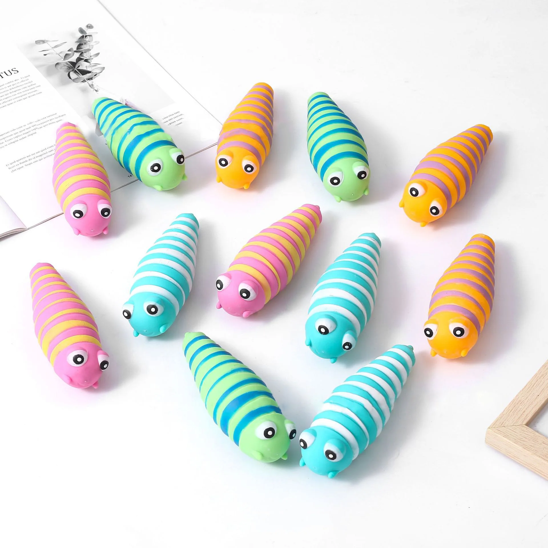 

Simulation Caterpillar Decompression Toy Finger Squeeze Slug Pinch Soft Rubber Toy Children Anti-Stress Irritable Vent Toy Gift