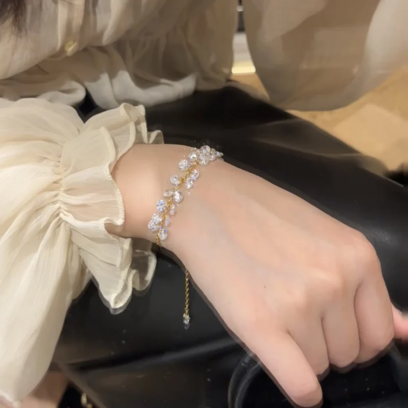 Роскошный изысканный ретро браслет со сверкающими кристаллами и кисточками