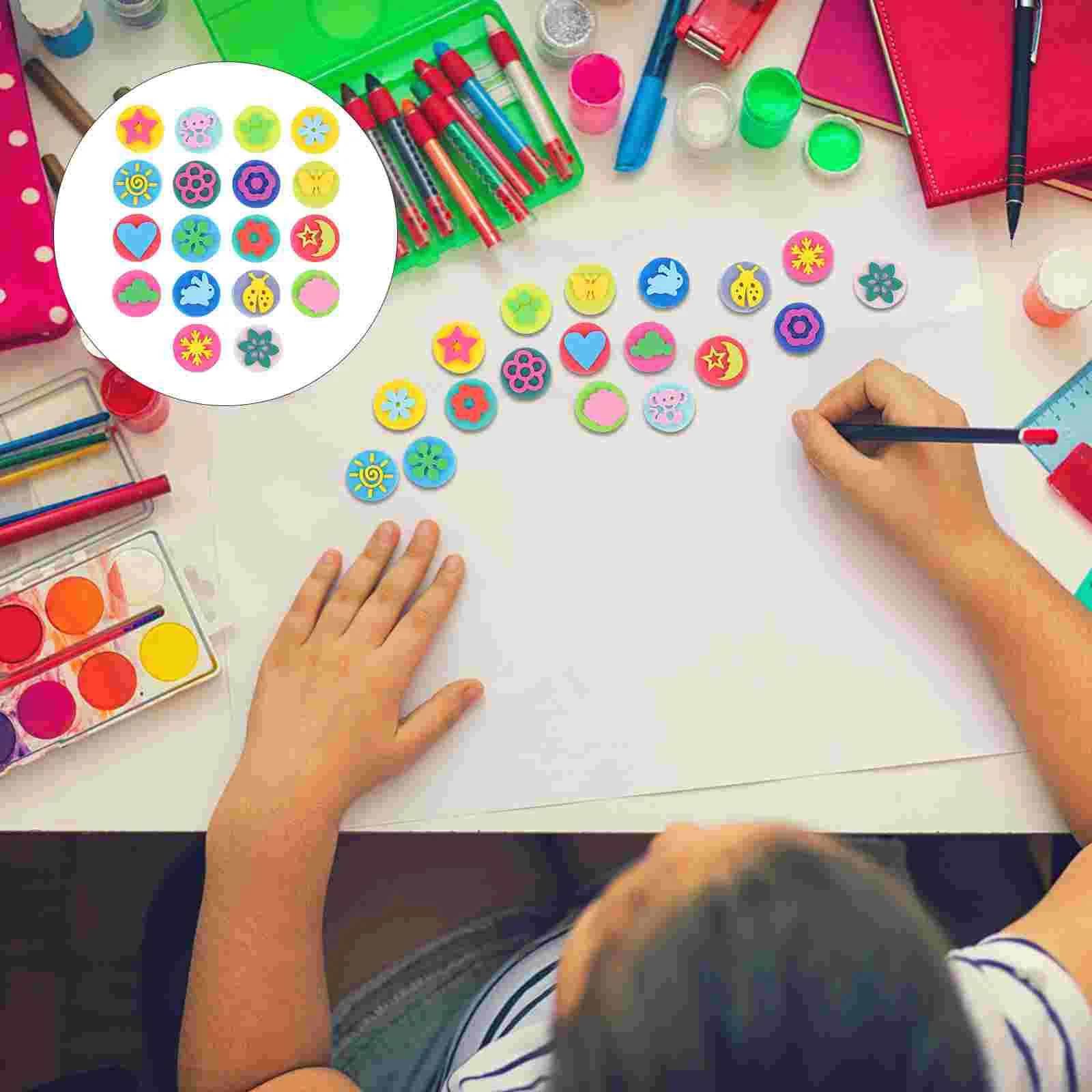 

18Pcs Children Painting Stamper Double Side Cartoon Seal Kindergarten Supplies (Mixed Style)