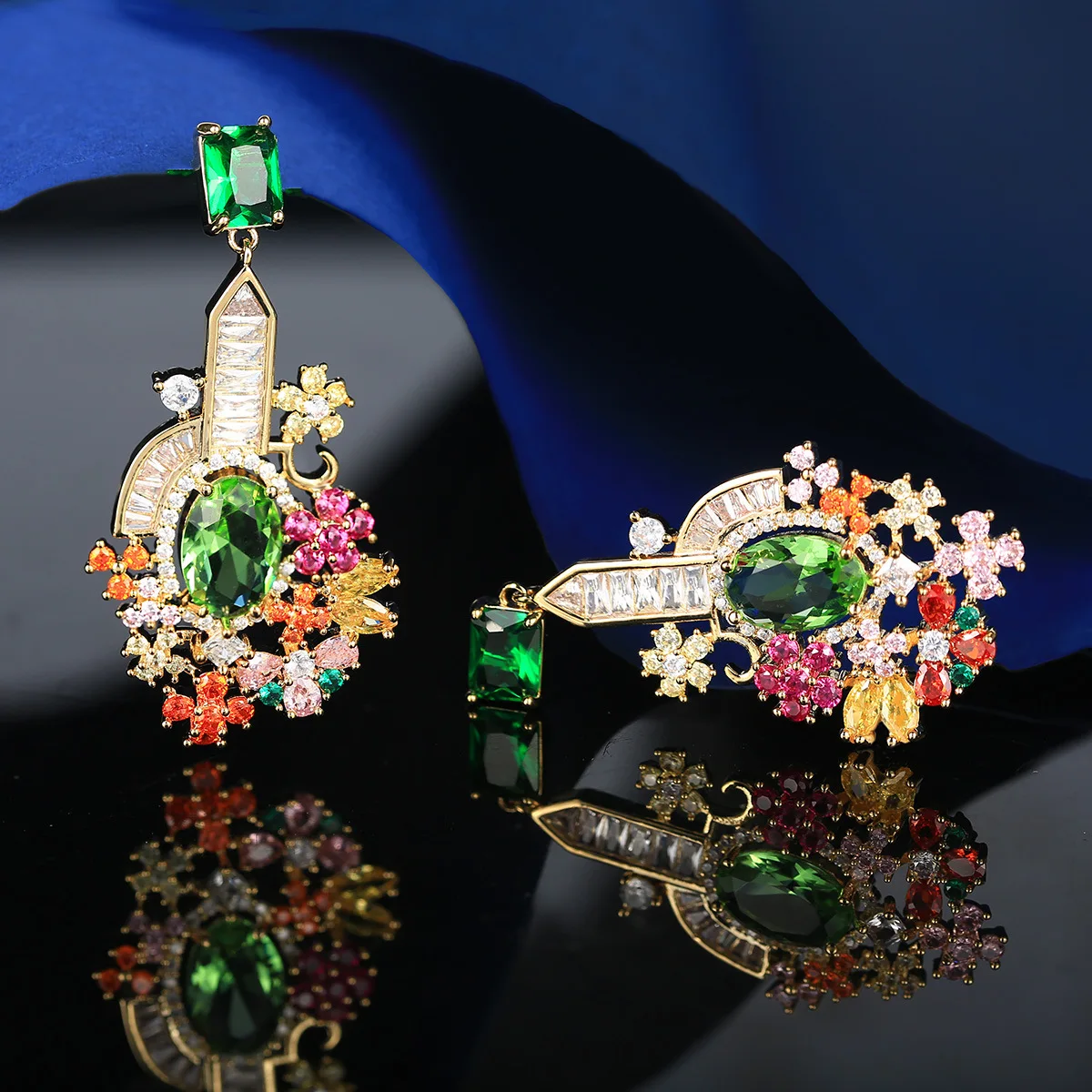 

Light Luxurious Flower Zircon Fashion Elegant Earrings for Weddin or Party