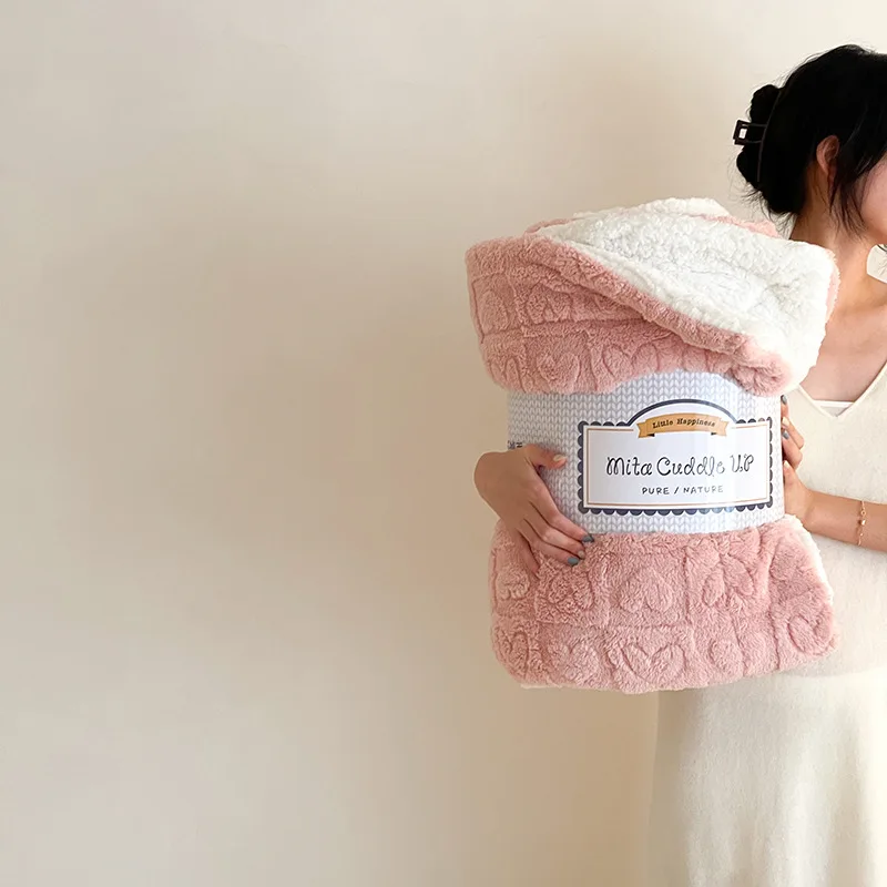 

Heart Shape Warm Blanket Pattern Design Faux Sherpa Fur Winter Blankets Sofa Throw Flannel Fleece Bedspread Blanket Pink Beige