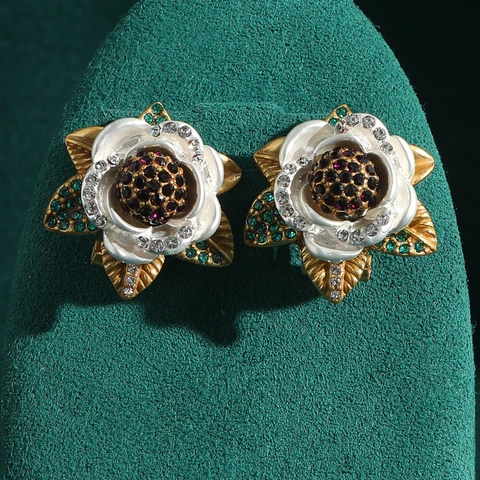 Серьги-гвоздики LOVE GREEN LIVE GREEN из горного хрусталя