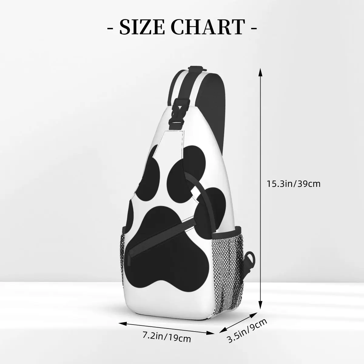 Маленькая сумка-слинг с изображением собачьих лап французского бульдога