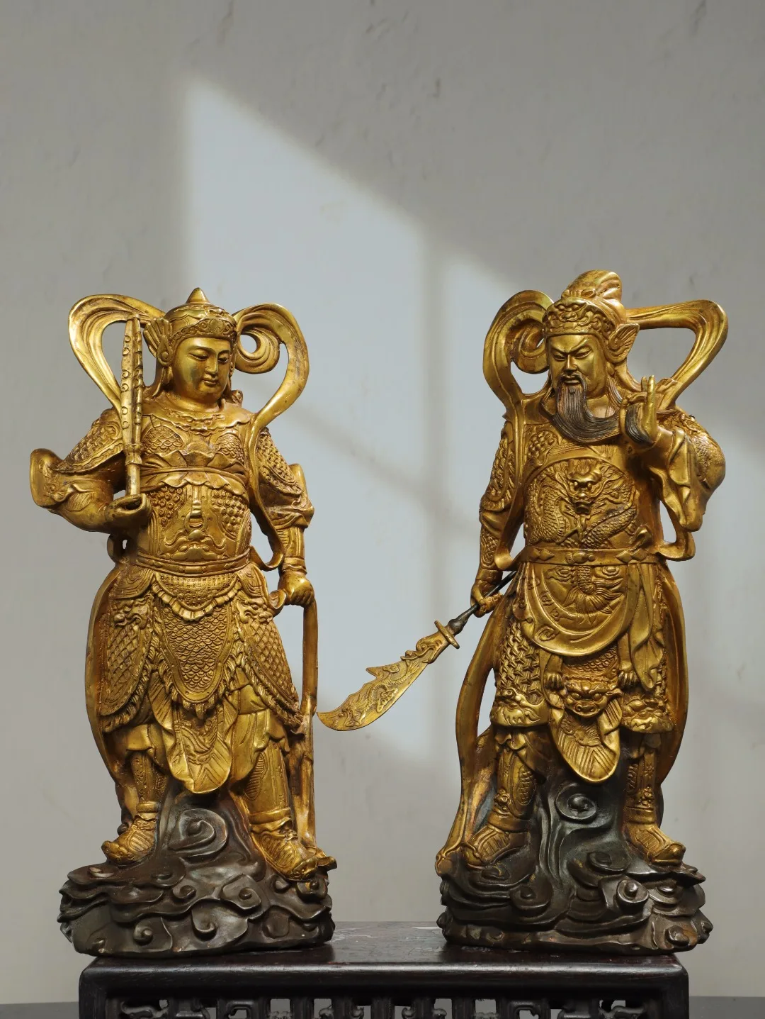 

16"Tibet Temple Collection Old Bronze Gilding Dragon texture Guan Yu Veda door-god A set Worship Hall Town house Exorcism